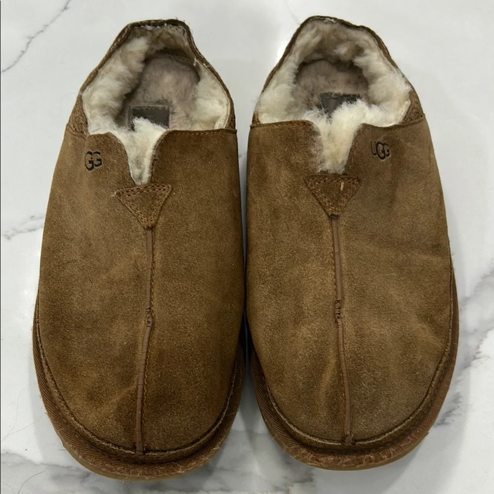 UGG Neuman Chestnut Slippers. Size‎ 13